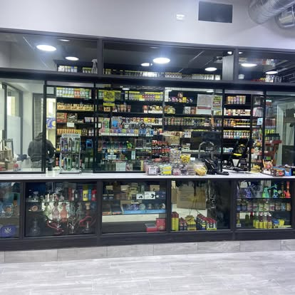 Smoke-shop cashwrap & display wall